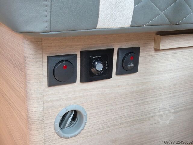 Kastenwagen Wohnmobil / Campervan CHAUSSON V697 Sport Line *MJ26*18"ALU*Autom*Arctic*7000¤!