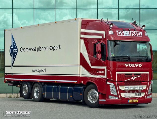Vrachtwagen met bakwagen VOLVO FH 13.500 I-PARK COOL FULL AIR HEIWO ISOLATED BO