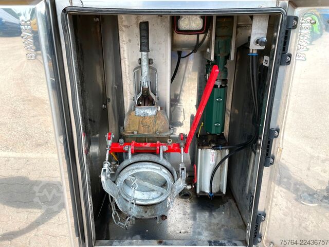 Tanktrailer KEMPF 53m³ Kippauflieger / 28m³ Liquid-X-Liner Gülle