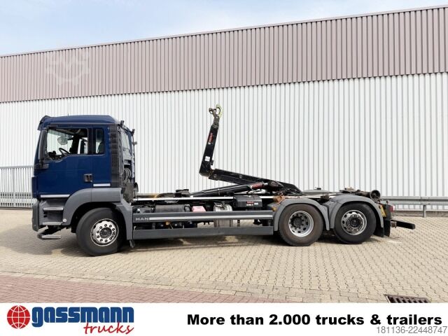 Camião porta-contentores de gancho MAN TGS 26.420 6x2-4 BL Hiab ULT 21-59-M-ITF,
