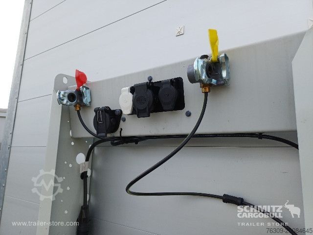 Otvorena poluprikolica sa ceradom Berger Curtainsider Mega