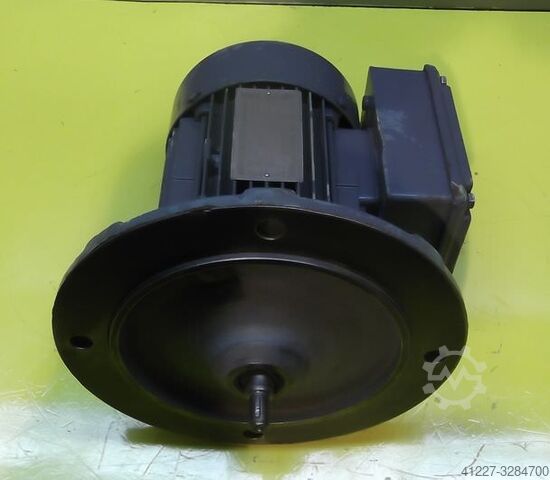 Silnik elektryczny 0,22/0,4 kW 670/1400 obr. SEW-EURODRIVE R83eDT80N8/4