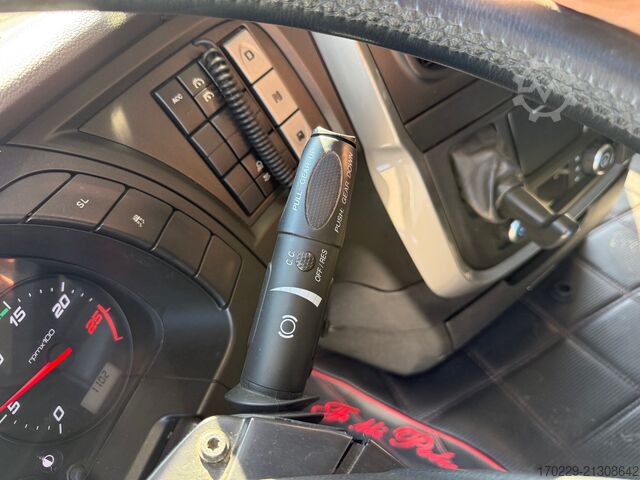 Felépítménycserélő teherautó Iveco STRALIS AS260S48