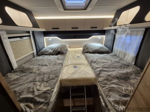 Poluintegrisani kamper Knaus L!VE WAVE 650 MEG Black Selection *TraumMobil*Autark e*