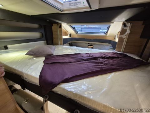 Poluintegrisani kamper Knaus L!VE WAVE 650 MEG Black Selection *TraumMobil*Autark e*