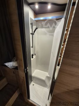 Poluintegrisani kamper Knaus L!VE WAVE 650 MEG Black Selection *TraumMobil*Autark e*