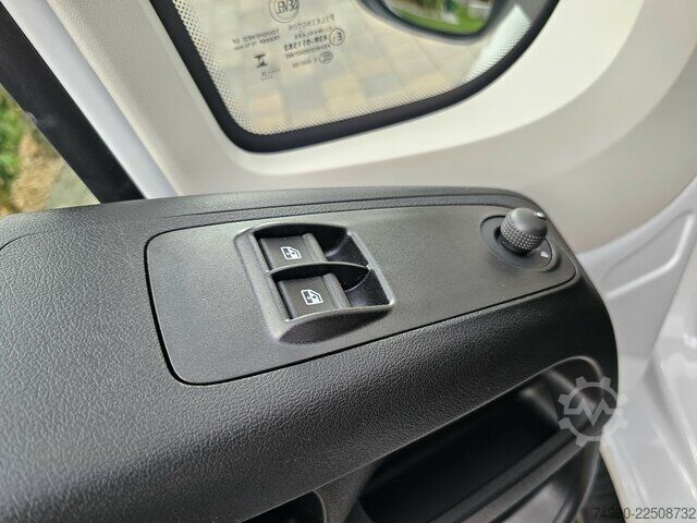 Varevogn Fiat Ducato MAXI 35 Sandwichkoffer 4,9 Meter Navi