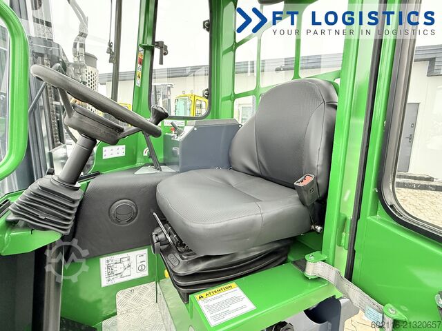 Stivuitor cu patru direcții Combilift C3000 DIESEL WIDE FORK POSITIONER DUPLEX