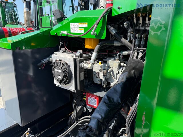 Wózek widłowy czterokierunkowy Combilift C5000E / TRIPLEX 8300MM WIDE POSITIONER