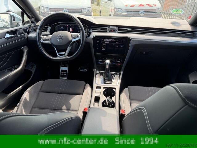 Minibus VW Passat Variant Alltrack 4Motion 2.0 TDI HeadUP