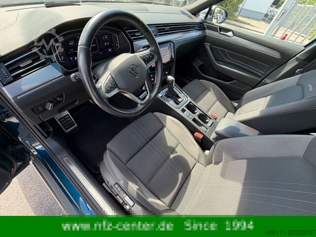 Minibusz VW Passat Variant Alltrack 4Motion 2.0 TDI HeadUP