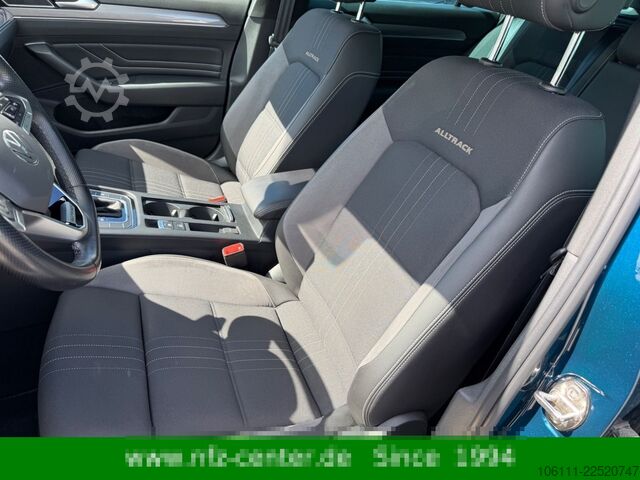 Minibusz VW Passat Variant Alltrack 4Motion 2.0 TDI HeadUP