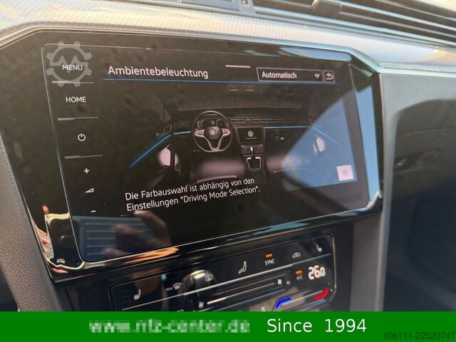 Minibusz VW Passat Variant Alltrack 4Motion 2.0 TDI HeadUP