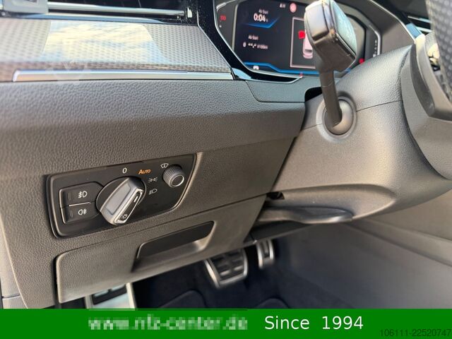 Minibusz VW Passat Variant Alltrack 4Motion 2.0 TDI HeadUP