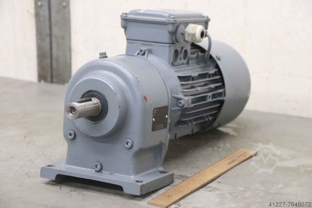 Worm gear box motor- 150-132P-4 - 11 kW - 140 rpm