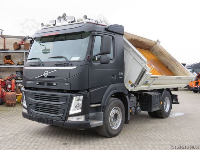Camion ribaltabile trilaterale VOLVO FM 330 4x2 2-Achs Kipper Meiller
