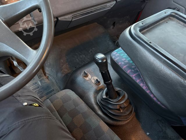 Autocarro con cassone fisso MERCEDES-BENZ Ecoliner 1520  / Maschinen / Traktoren Transport