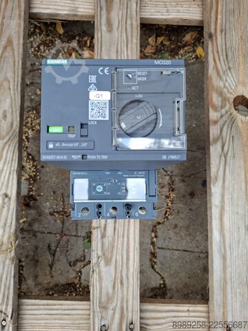 Prekidač snage sa motornim pogonom Siemens 3VA9257-0HA10 / 3VA1225-5EF32-0AA0