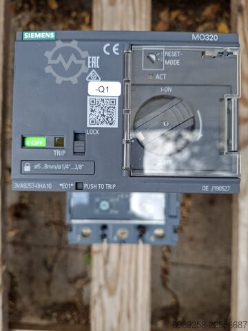 Prekidač snage sa motornim pogonom Siemens 3VA9257-0HA10 / 3VA1225-5EF32-0AA0