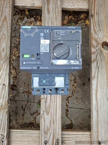 Prekidač snage sa motornim pogonom Siemens 3VA9257-0HA10 / 3VA1225-5EF32-0AA0