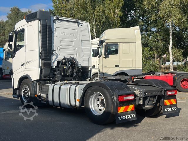 Standardowy ciągnik siodłowy VOLVO FH500 Flachdach Kipphydraulik ACC