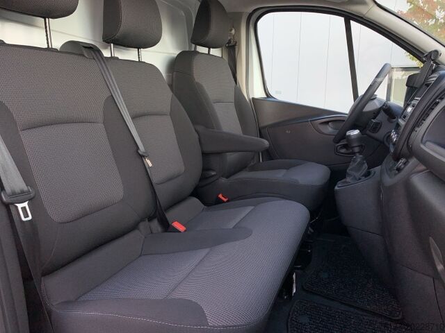 Panel kombi Renault 2.0 dCi 120 Komfort KLIMA+DAB+LED+PDC+USB L1H1 KLIMA+DAB+LED+PDC+USB