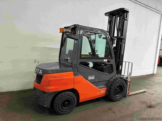 Dizel forkliftler Toyota 52-8FDJF35 - TRIPLEX - NEUWERTIG