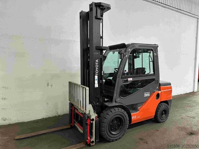 Dizel forkliftler Toyota 52-8FDJF35 - TRIPLEX - NEUWERTIG
