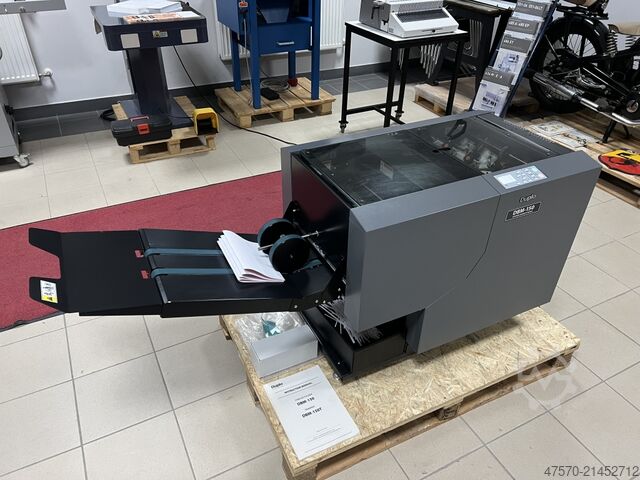 Düzelticili kitapçık yapıcı Duplo DBM 150 Booklet Maker with Trimmer