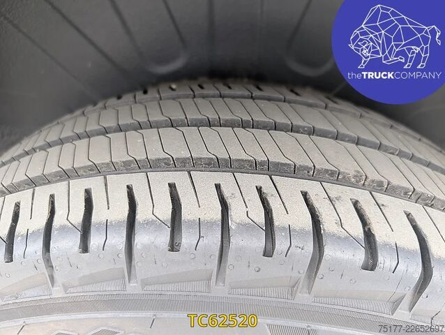 Furgone Peugeot Boxer 3t3 2l blue hdi 110 pack