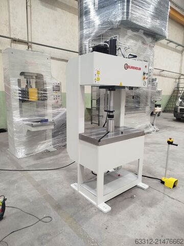 Enspaltspress Durendus Montagepresse 100 Tonnen