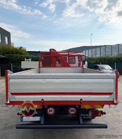 CAMINHÃO COM GUINDASTE E BASCULANTE Iveco EUROCARGO ML 100E22