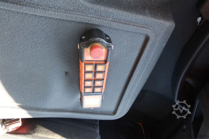 Bestelwagen autodrager Mercedes-Benz Atego 1221 L Takelwagen 6 Persoons