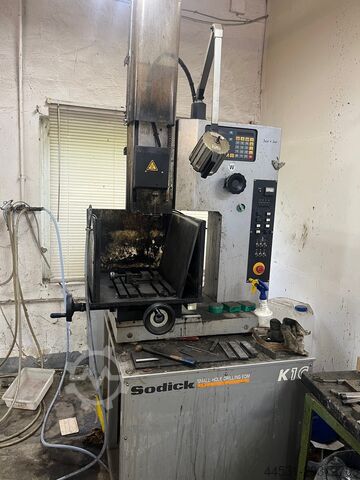 Start gat eroderende machine Sodick K 1 C