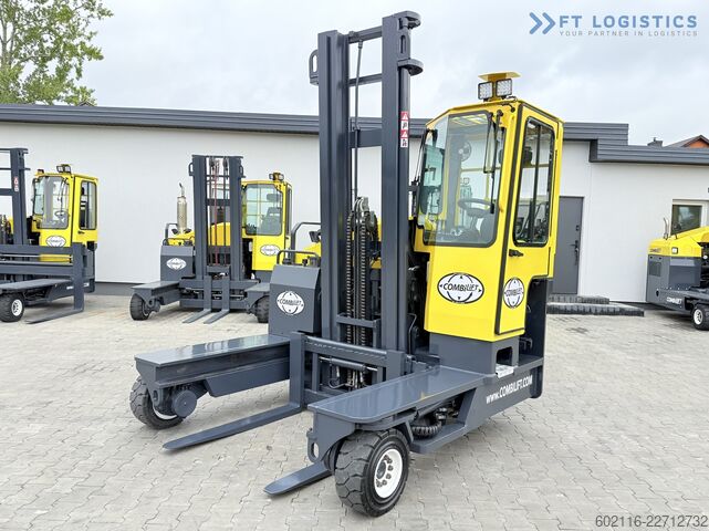 Carretilla retráctil de 4 vías Combilift C4000 GAS DUPLEX 4600 FREE-LIFT CABIN