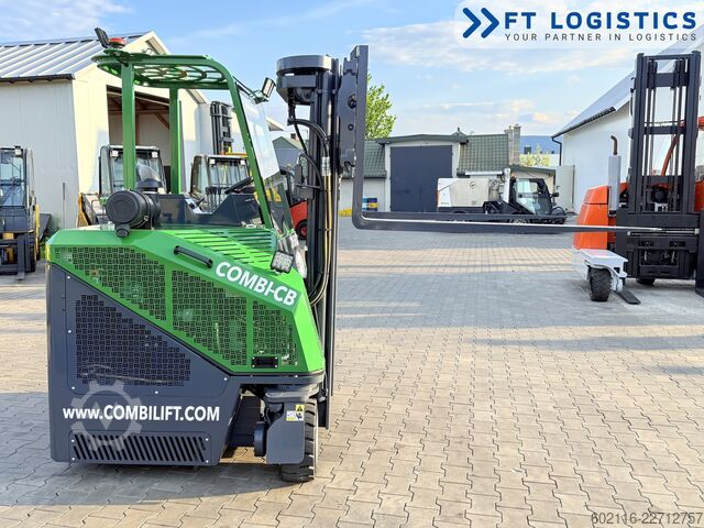 Chariot élévateur multidirectionnel Combilift CB3000 DIESEL TRIPLEX 4900 POSITIONER