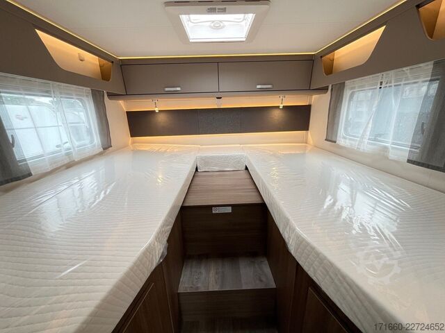 Yarı entegre karavan CARADO Edition25 T Ford 447 Bi-Xenon*Hubbett*Automatik