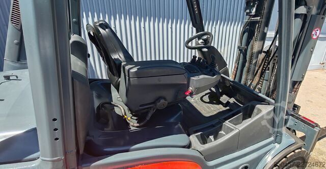 Stivuitoare diesel Linde H25D