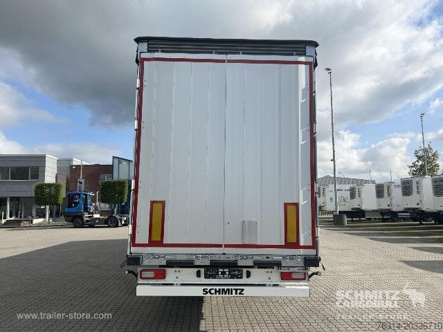 Semi-reboque aberto com lona Schmitz Cargobull Curtainsider Mega Getränke
