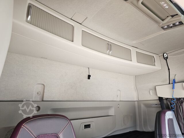 Standaard-SZM Volvo FM 440 / 4x2 + TRAILER + MOFFETT 3000 KG HEFTRU...