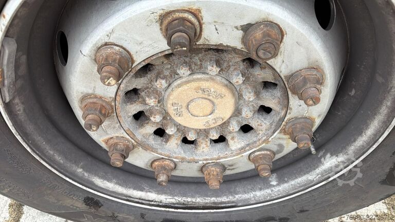  SCHMITZ SPR 27 (SAF AXLES / DISC BRAKES)