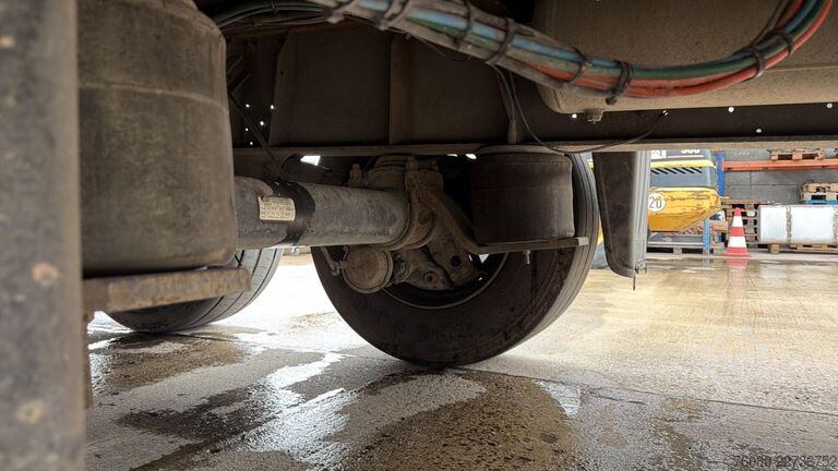  SCHMITZ SPR 27 (SAF AXLES / DISC BRAKES)