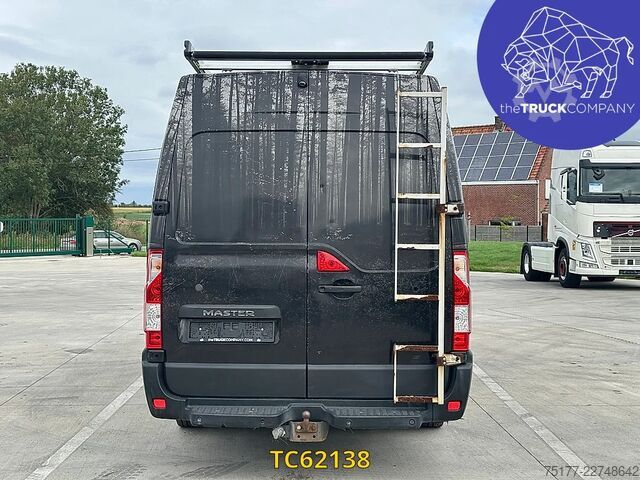 Dobozos furgon Renault Master