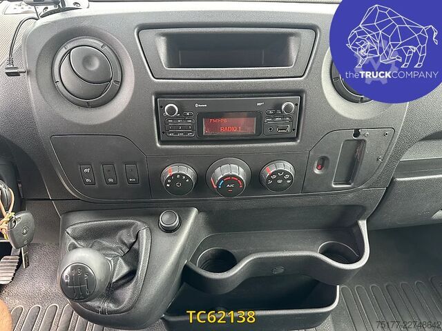 Dobozos furgon Renault Master