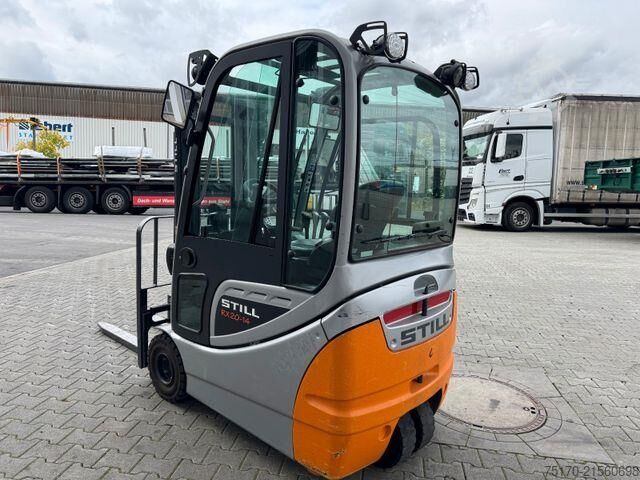 Wózek widłowy Still RX20-14 / Triplex: 4.30m! / nur 536h! / SS