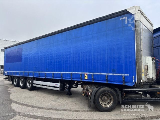 Nyitott ponyvás félpótkocsi Schmitz Cargobull Semitrailer Curtainsider Standard