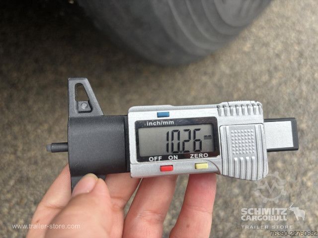 Nyitott ponyvás félpótkocsi Schmitz Cargobull Semitrailer Curtainsider Standard