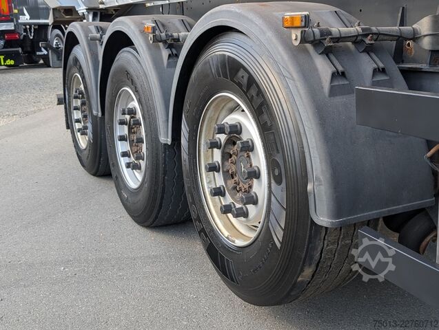 Billenős félpótkocsi SCHMITZ CARGOBULL HardoX Stahl 50 cbm,Liftachse,2xGetreideschieber