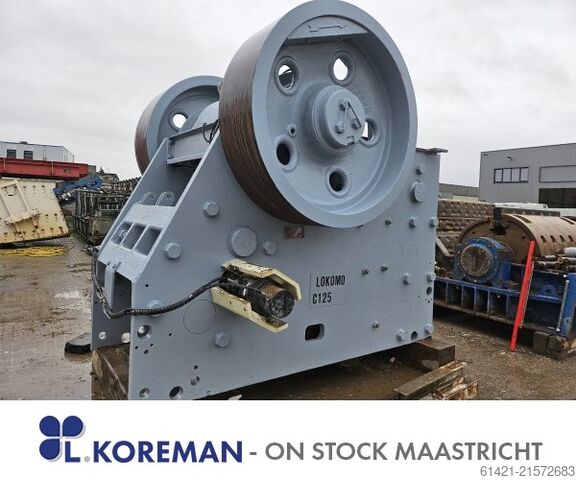 Metso/Lokomo kæbeknuser med tragt og vibrationsrende Metso Lokomo jaw crusher with hopper and vibrating chute