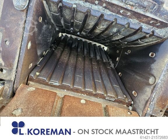 Metso/Lokomo kæbeknuser med tragt og vibrationsrende Metso Lokomo jaw crusher with hopper and vibrating chute